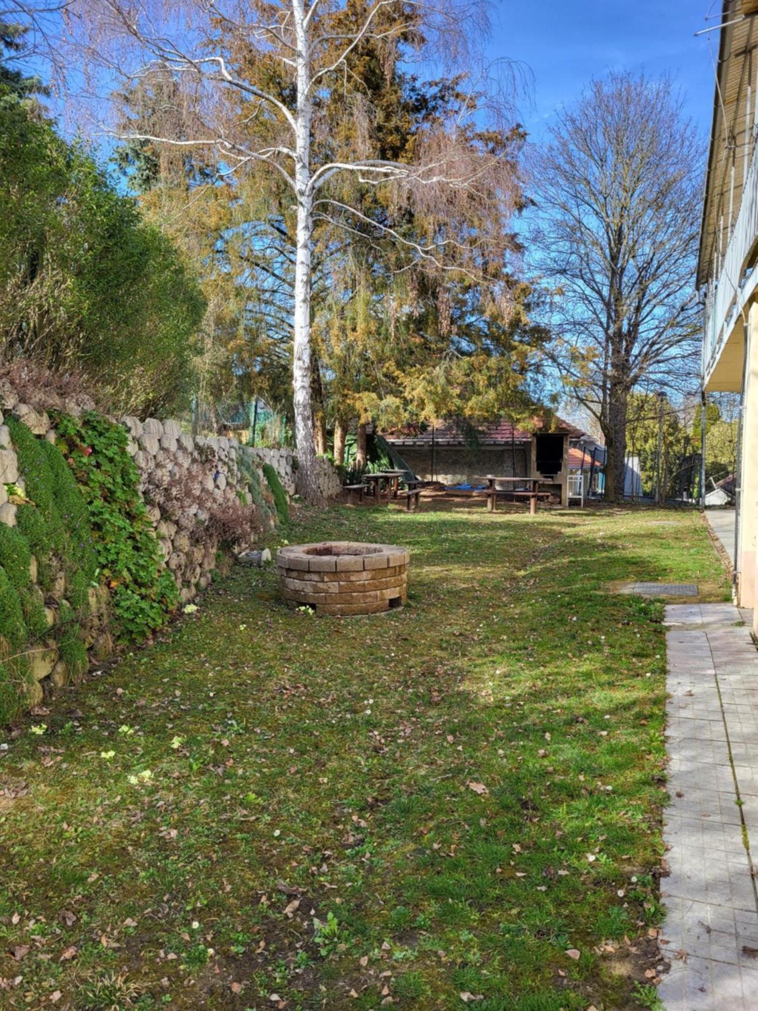 Kismano Apartman Orfű Eksteriør bilde