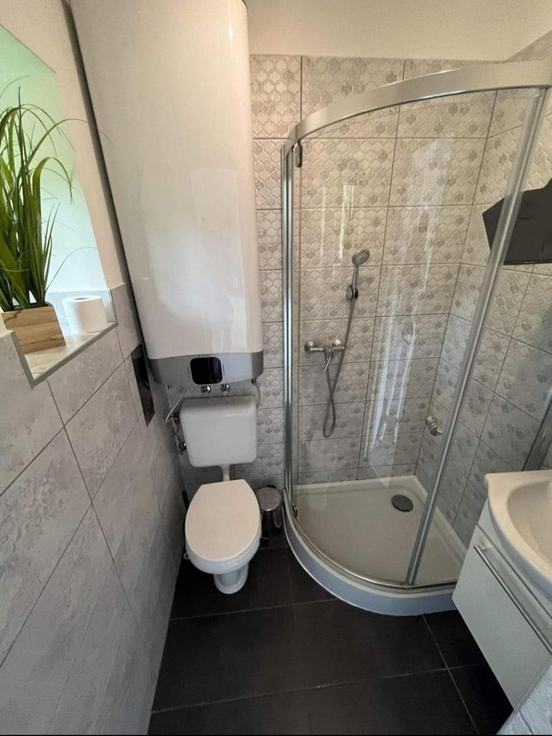 Kismano Apartman Orfű Eksteriør bilde